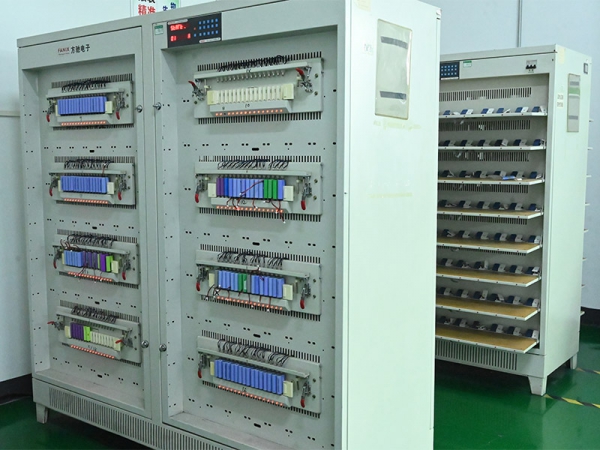 Lithium battery - capacity divider equipment
