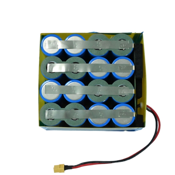 圆柱锂电池32700-12000mAh-25.6V-8串2并电池组（可定制）